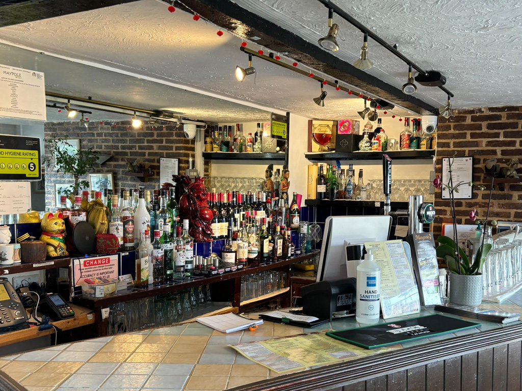 the maypole chinese and thai restaurant/takeaway. bar